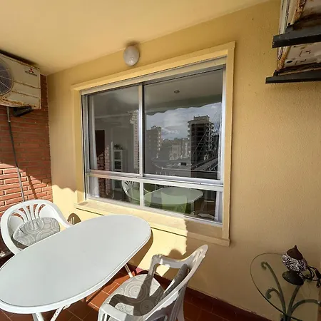 Perellonet Mascaró Apartamento *