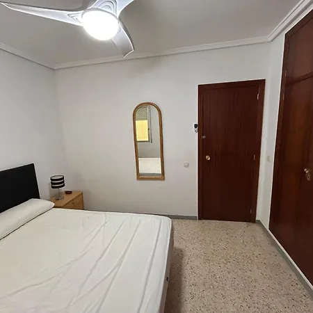 Perellonet Mascaro Apartment *