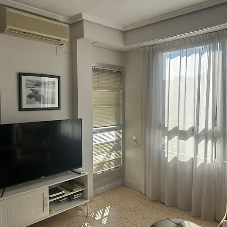 Perellonet Mascaro Apartman *